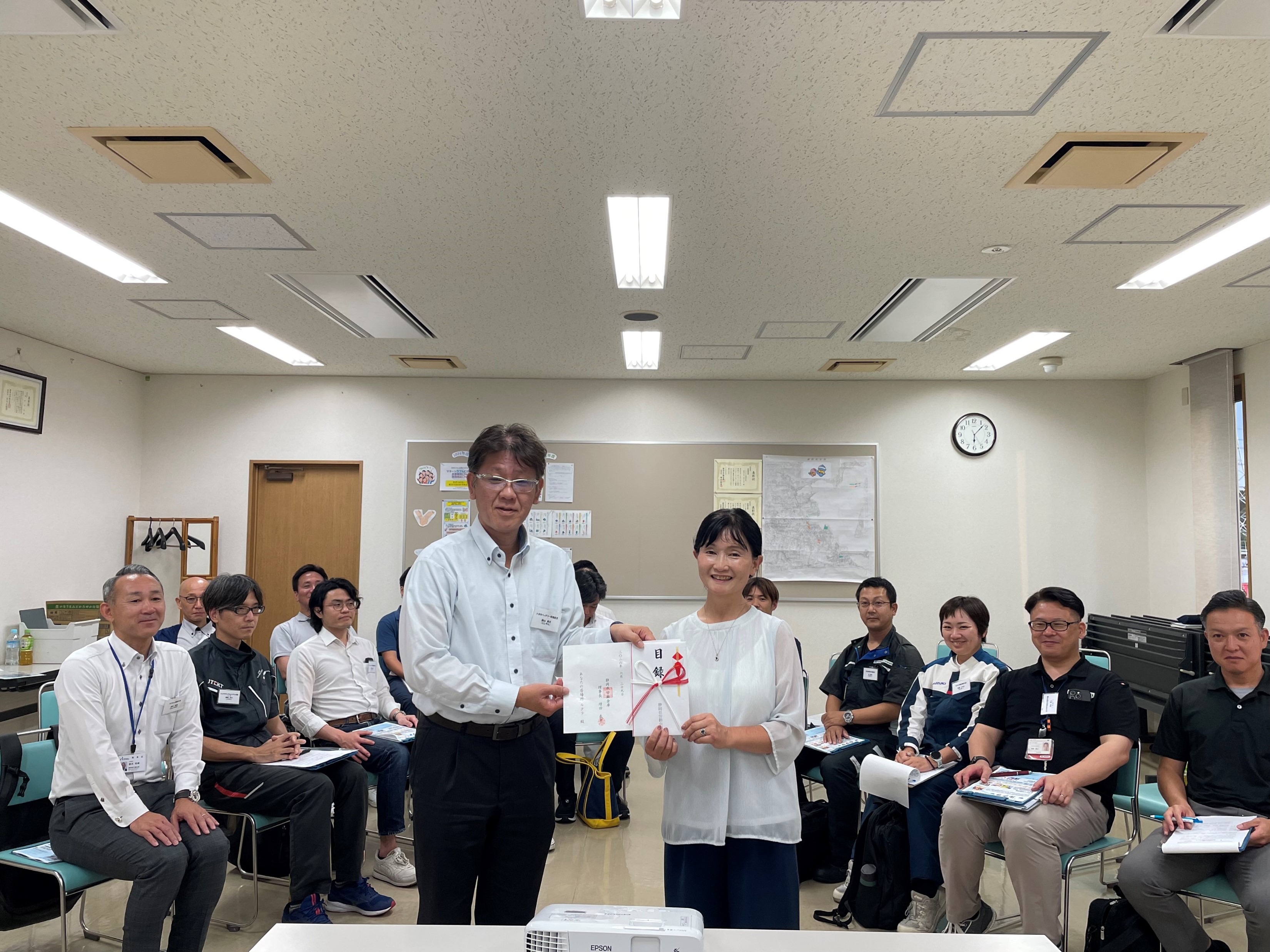 寄付団体　あなたの居場所ルクラ様